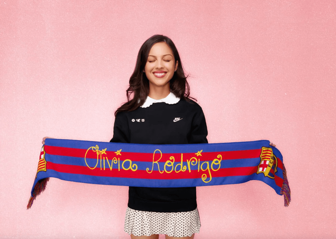 FASHION NEWS: FC Barcelona side quest s Olivií Rodrigo & moreee   