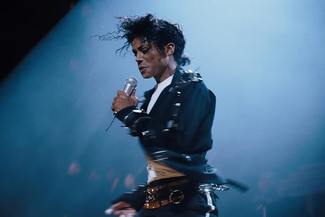 Recenze: film o Michaelu Jacksonovi je sterilní PR záležitost, aby nikoho nenaštval