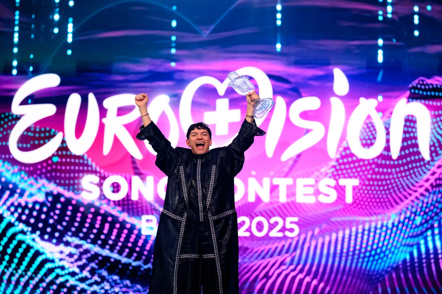 Dvanáct bodů pro přítele, nula pro nepřítele: Eurovize nikdy nebyla jenom o hudbě