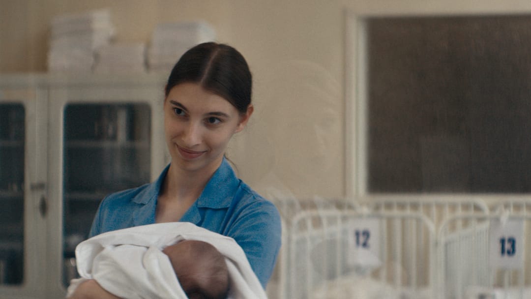Recenze: Pramen otevírá téma nucené sterilizace romských žen